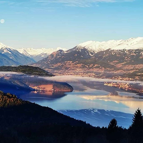 米尔施塔特湖的冬日光影